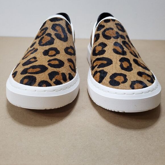 UGG Alameda Spotty Slip On - Picture 5 of 16